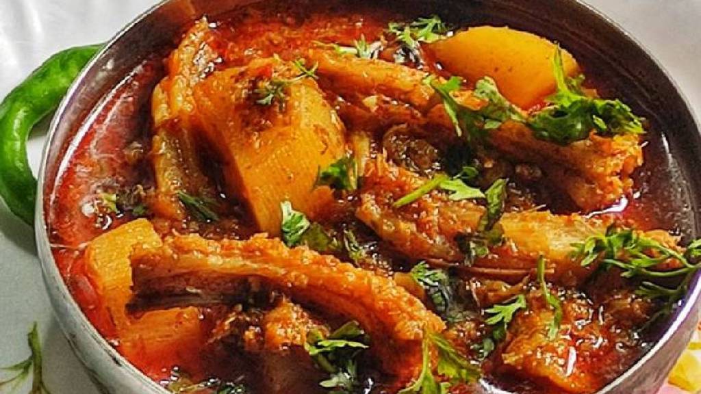 sukha bombil rassa bhaji recipe