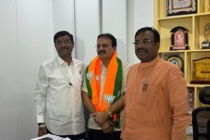 Former District Congress President Prakash Devtale joins BJP