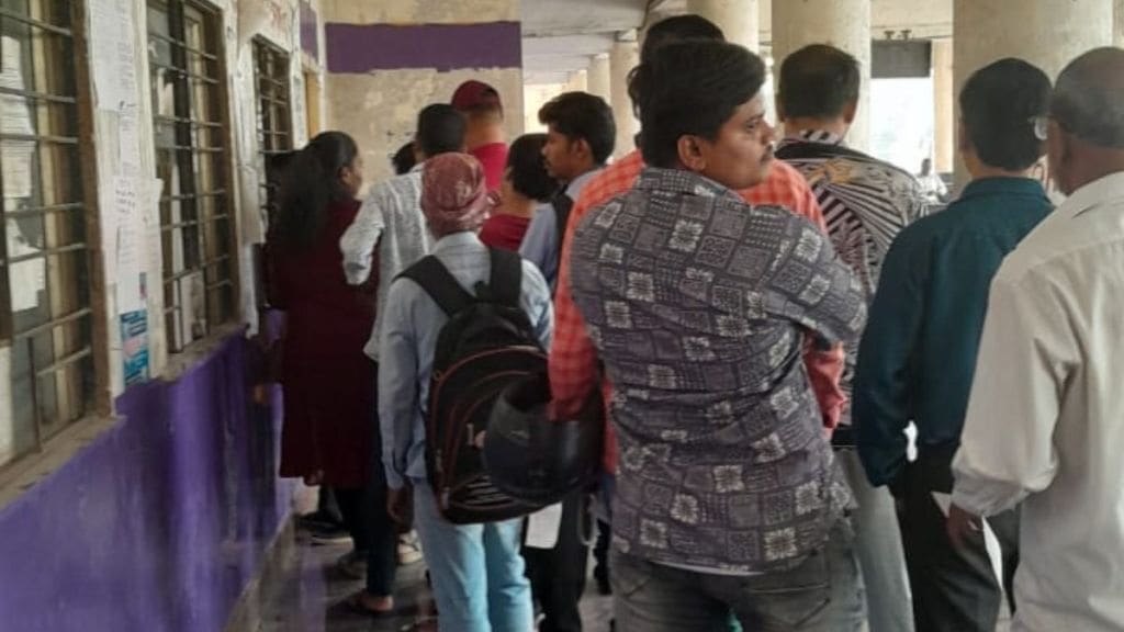 Queues at reservation centers due to technical glitch in STs app