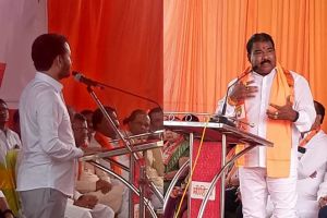Verbal dispute between BJP MLA sanjay Kute and Sena MLA Sanjay Gaikwad