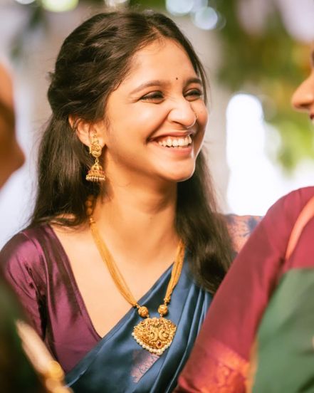 Shivani Sonar Red Paithani Saree