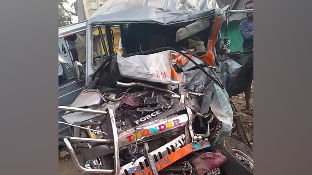 Jalgaon, Fatal Accident, Three Killed, Four Injured, Truck Collides, Car, bambhori village, dharangaon tehsil,