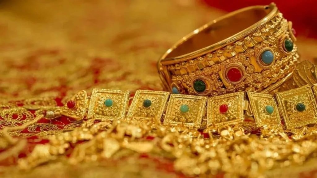 mumbai police, gold theft, 1125 gram gold stolen in mumbai