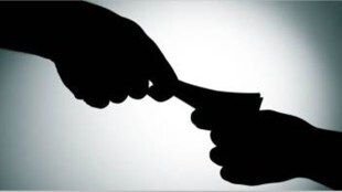 government clerk arrested nashik, bribe clerk government marathi news