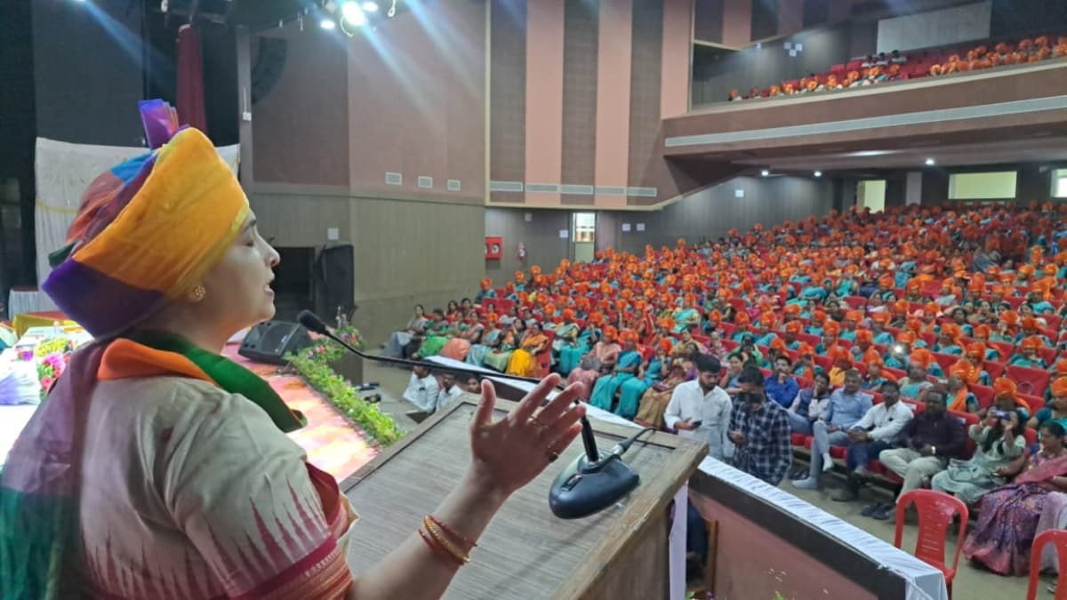 bjp should declare udayanraje bhosale lok sabha candidate from satara constituency says chitra wagh
