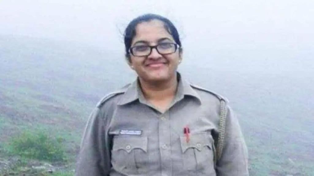 try to close the Forest Range Officer Deepali Chavan suicide case