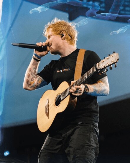 Ed sheeran visit to mumbai for performance met school students bollywood stars shahrukh khan ayushmann khurrana armaan malik gauri khan farah khan 