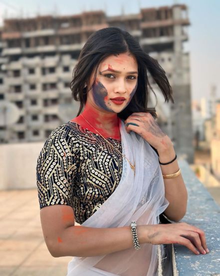Gautami Patil shared Holi look in white organza saree photos viral