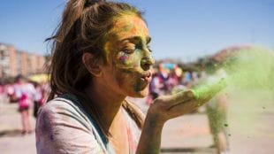 how to protect hair during holi festival ayurvedic hair care