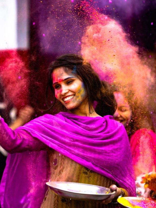 Holi color remove from clothes tricks health tips in gujarati