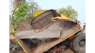 A dumper full of cargo broke into two pieces in an accident nashik
