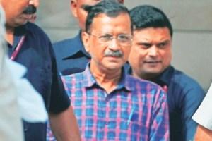 enforcement directorate contact with apple to check kejriwal s mobile