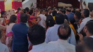 two groups of bjp leaders clash during meeting