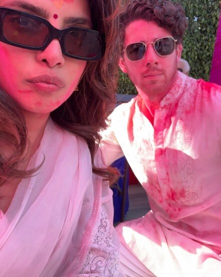 priyanka-chopra-nick-jonas-malti-marie-holi-in-india