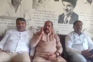 ajit pawar ncp group workers demand vijay shivtare should apologize to ajit pawar