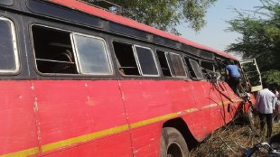 41 passengers injured in two bus accidents in Jalgaon district