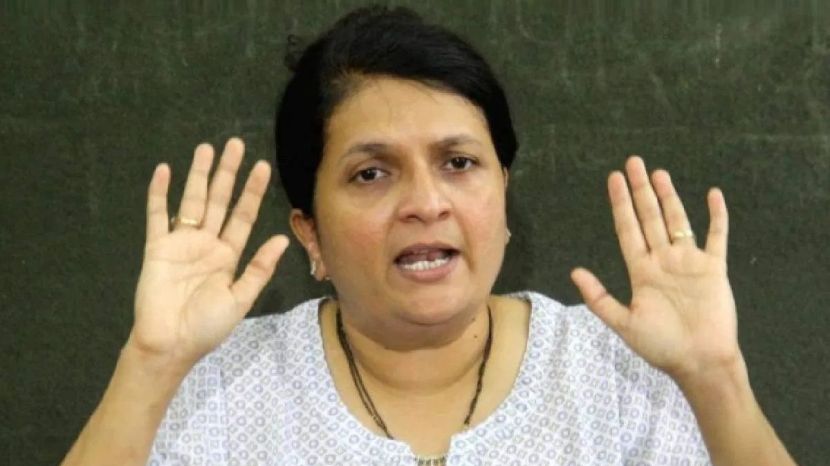 Anjali Damania slams sharad pawar