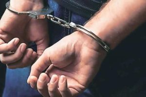 man arrested with 4 kg ganja in Kalamboli