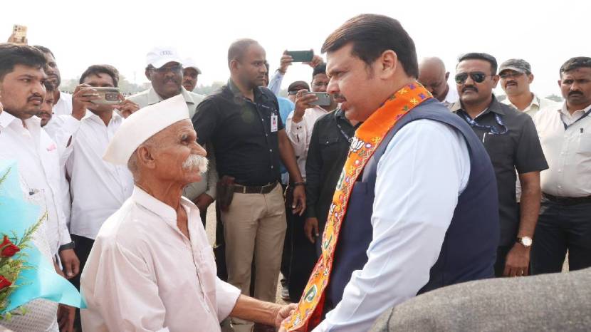 Sambhaji Bhide Meets Devendra Fadnavis in Sangli