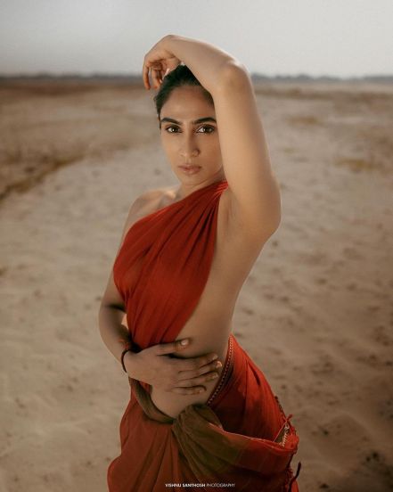 Deepti Sati Without Blouse Saree