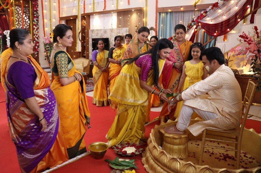 Gharoghari Matichya Chuli Wedding