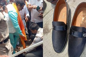 Govinda stopped the fleet of vehicles and bought shoe from small shop