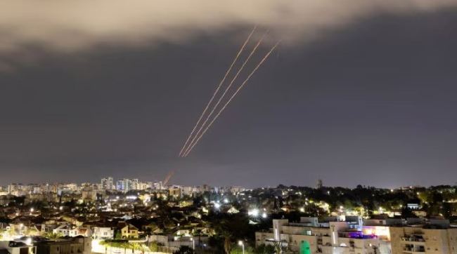 Israeli missiles hit site in Iran
