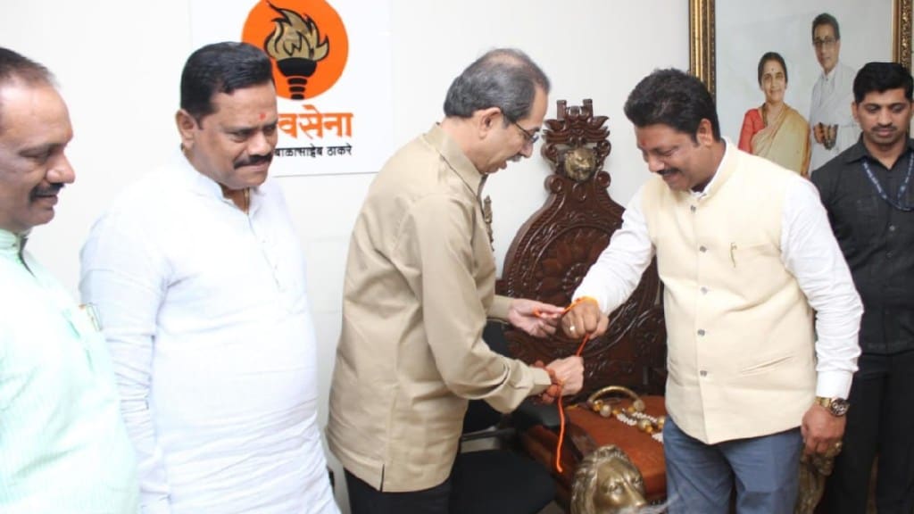 Mira Bhayander BJP office bearer enters Shiv Sena Thackeray faction