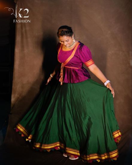Nach Ga Ghuma Actress Khun Dress Look