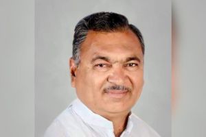 Former MLA Narayanarao Gavankar withdraws from Akola Lok Sabha constituency