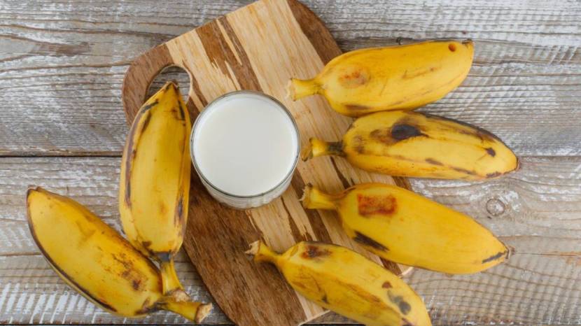 Five DIY Or Natural Hair Mask To Help Or Get Ride Of Dandruff Try This Home Remedies