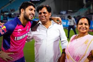 Dhruv Jurel celebrates his maiden ipl fifty with father and family