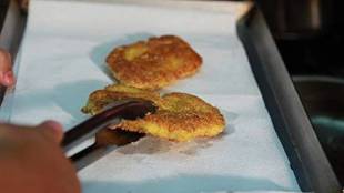 If you use tissue paper to soak excess oil from fried foods