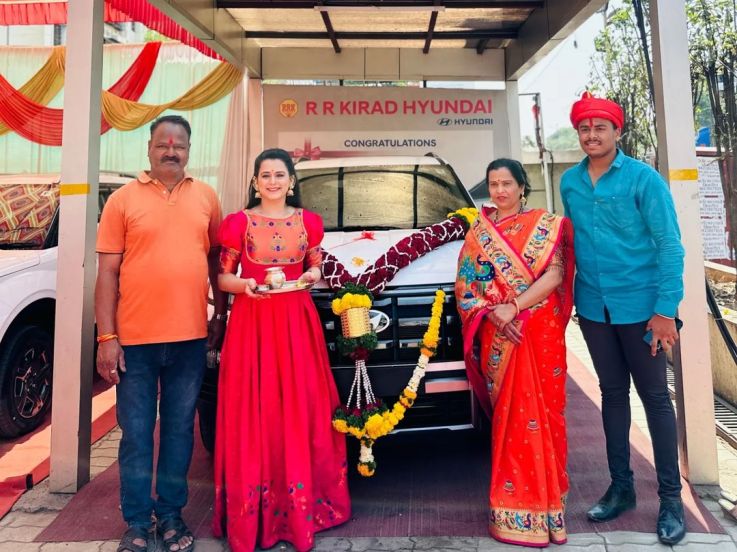 Prajakta Gaikwad Red Paithani Dress