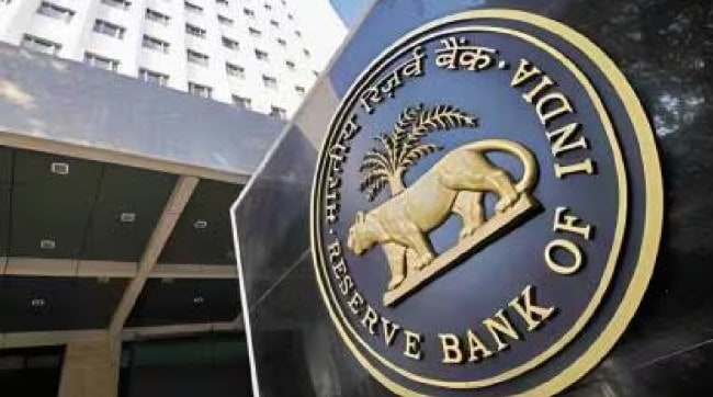 RBI orders banks to refund excess interest charged to customers