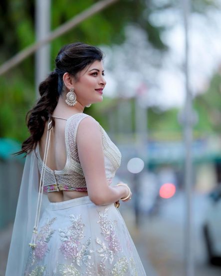 Savaniee Ravindrra White Lehenga Look