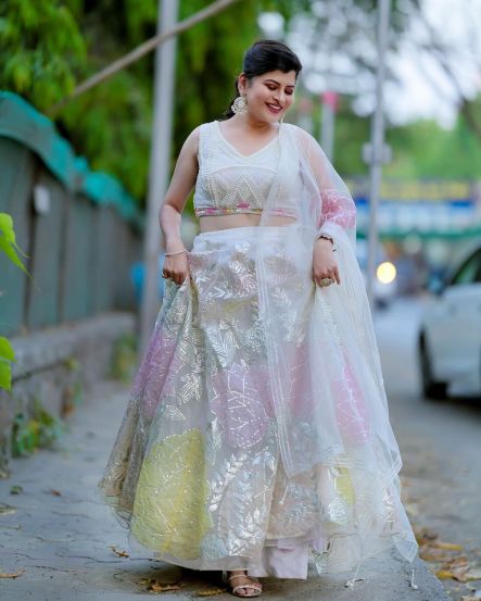 Savaniee Ravindrra White Lehenga Look