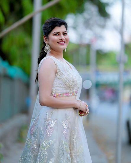 Savaniee Ravindrra White Lehenga Look