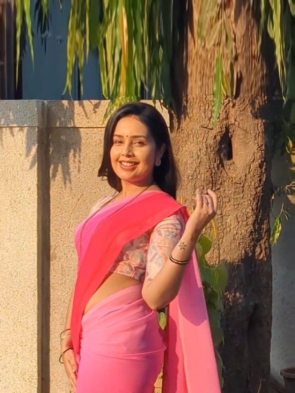 Shivani Rangole Kulkarni Pink Saree