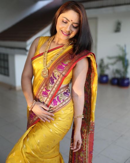 Sonalee Kulkarni Yellow Paithani Saree