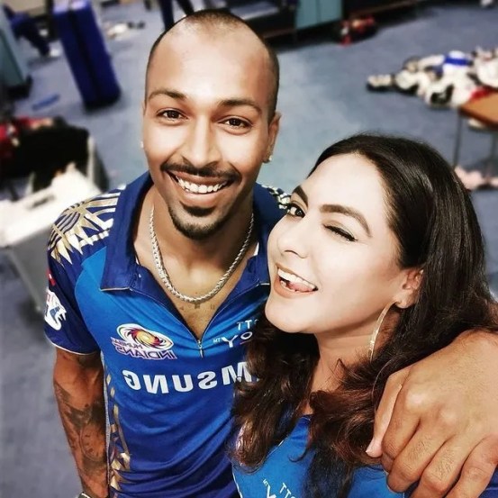 muramba fame actress meets mumbai indians team