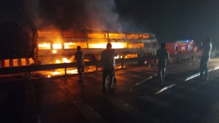 Raigad, Private bus caught fire,