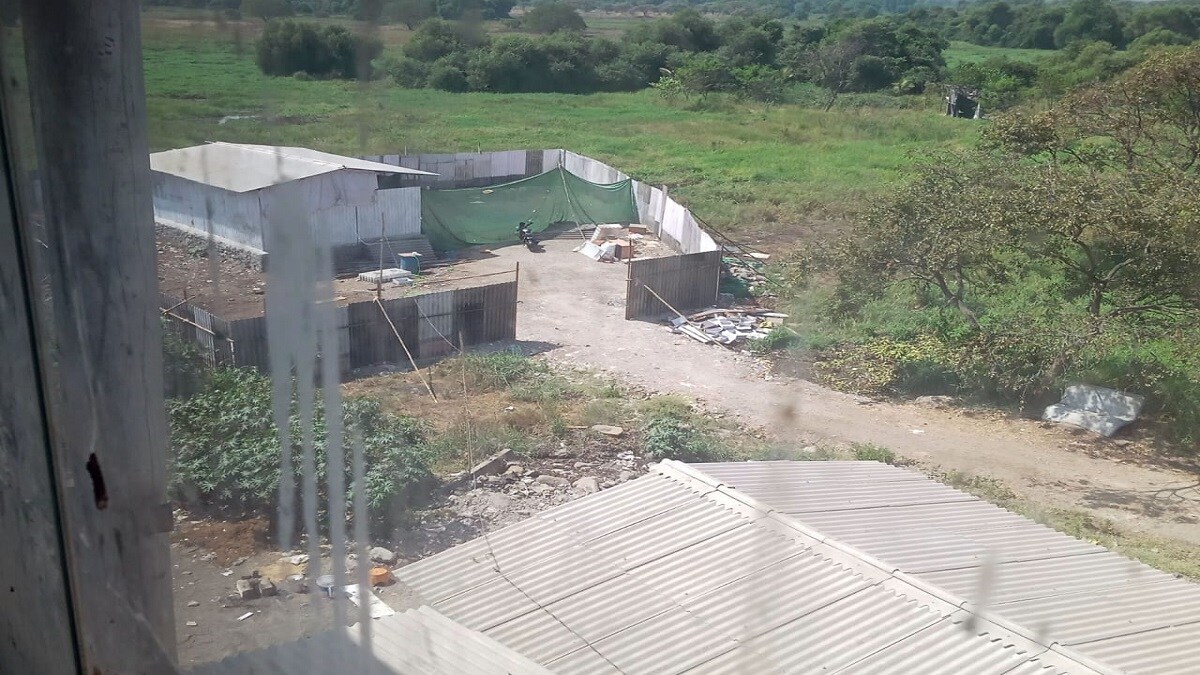 Dombivli, poultry farm, Kopar railway station
