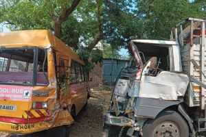 Four people were died in an accident on Ralegaon-Kalamb road