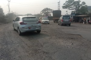 uran potholes marathi news