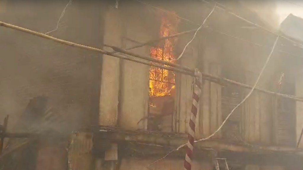 bhau rangari ganpati temple fire marathi news