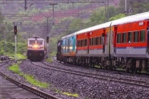 Central Railway, 8 percent Increase, 7 thousand crores, Passengers, Becomes Top, Passenger Transporting, Indian Railway, marathi news,