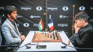 candidates chess gukesh takes sole lead by beating alireza firouzja