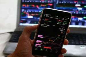 demat accounts touch 15 crore in march 2024