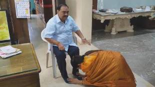 eknath khadse bless bjp candidate raksha khadse before filing her application form in raver lok sabha constituency